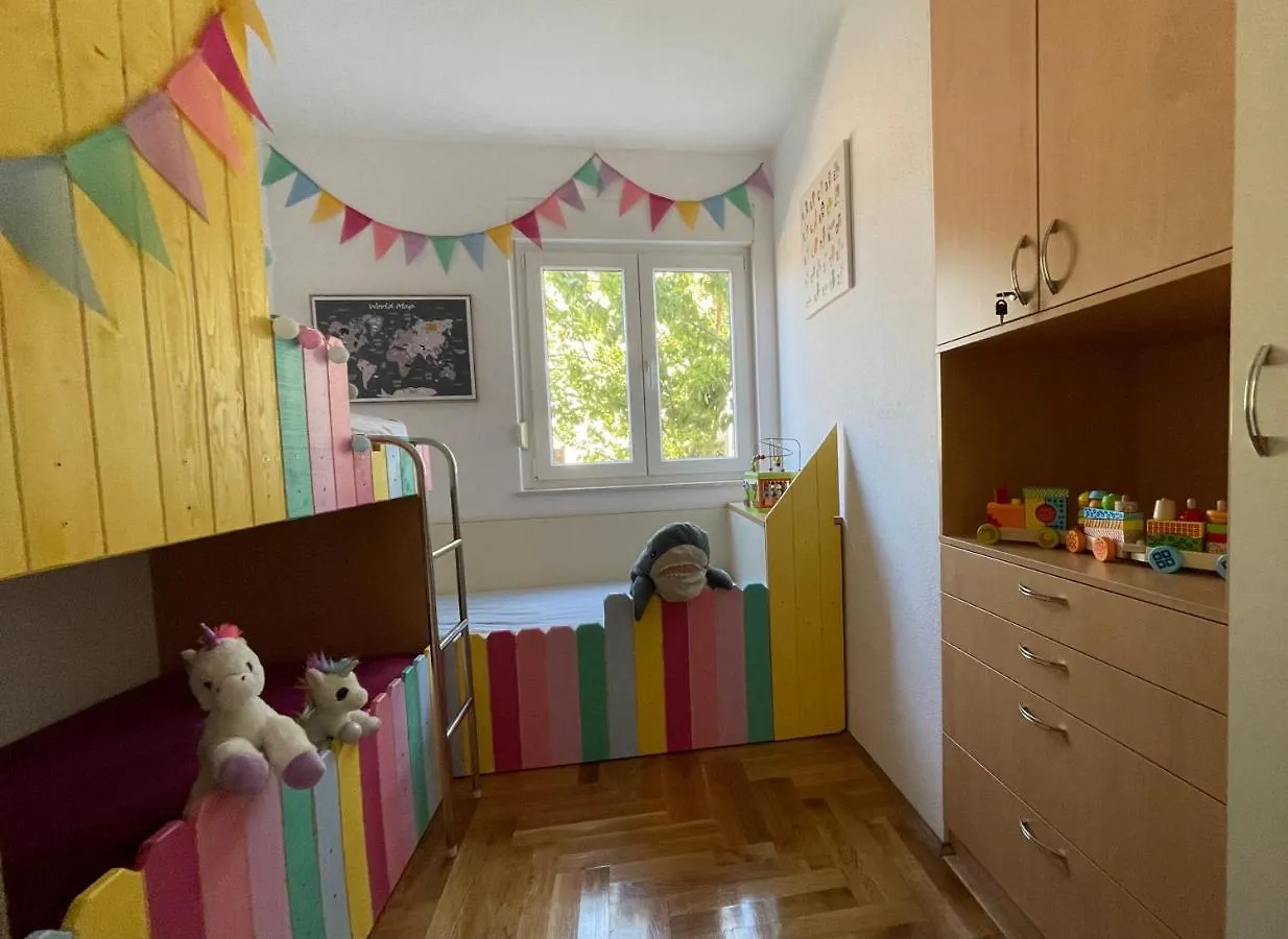 Room5 Fuer Familien&Freunde, Strandnaehe, Meerblick Trogir