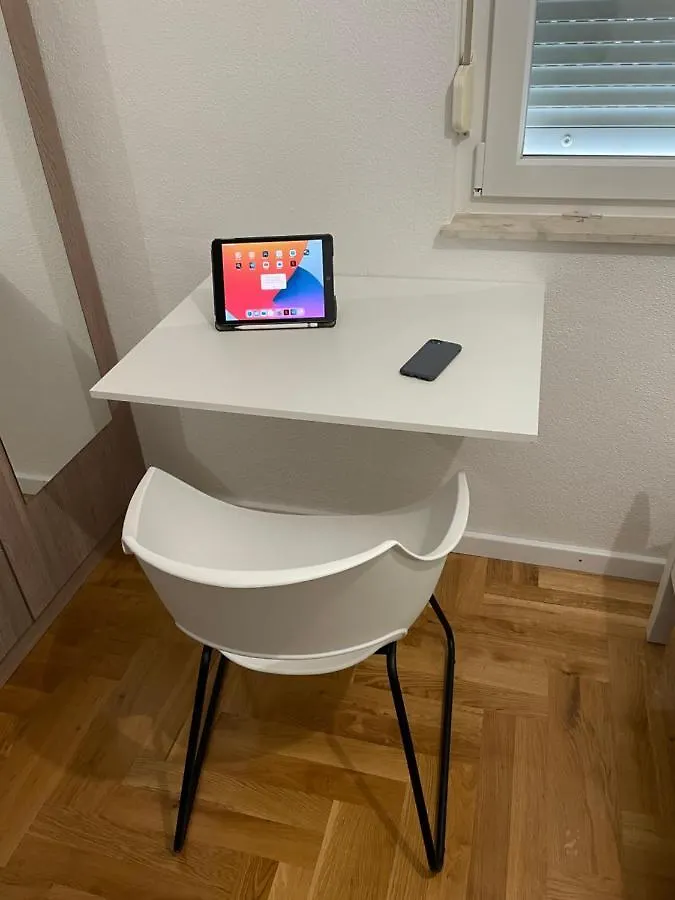 Room5 Fuer Familien&Freunde, Strandnaehe, Meerblick Trogir